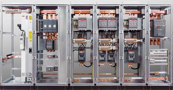 Mantenimiento de subestaciones eléctricas en baja, media y alta tensión 3 interruptores breakers mantenimiento de subestaciones